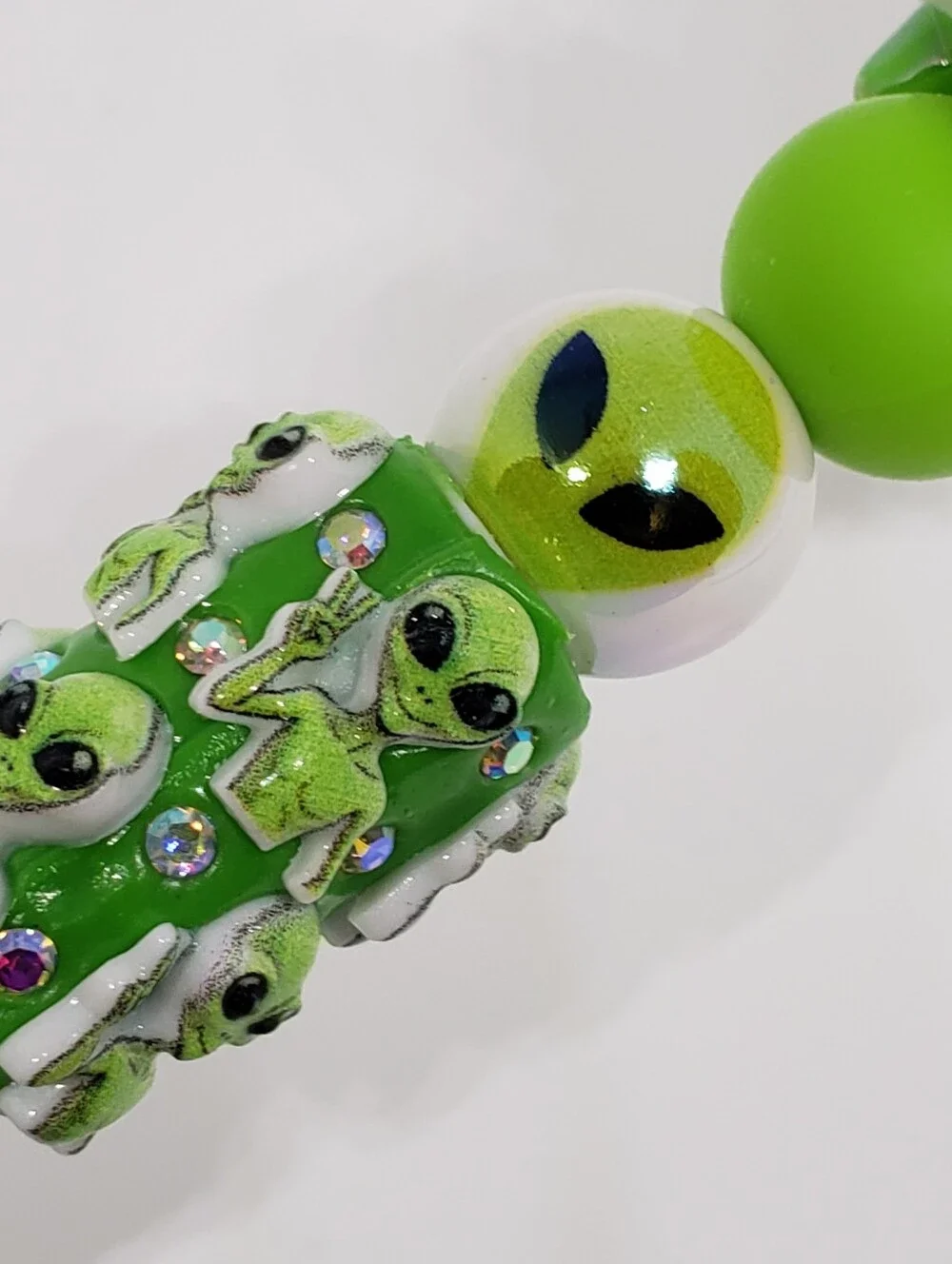 Handmade 3D Iridescent Green UFO Alien Beaded Silicone Focal Bead Pen